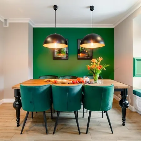 Royal Deptak Apartment *